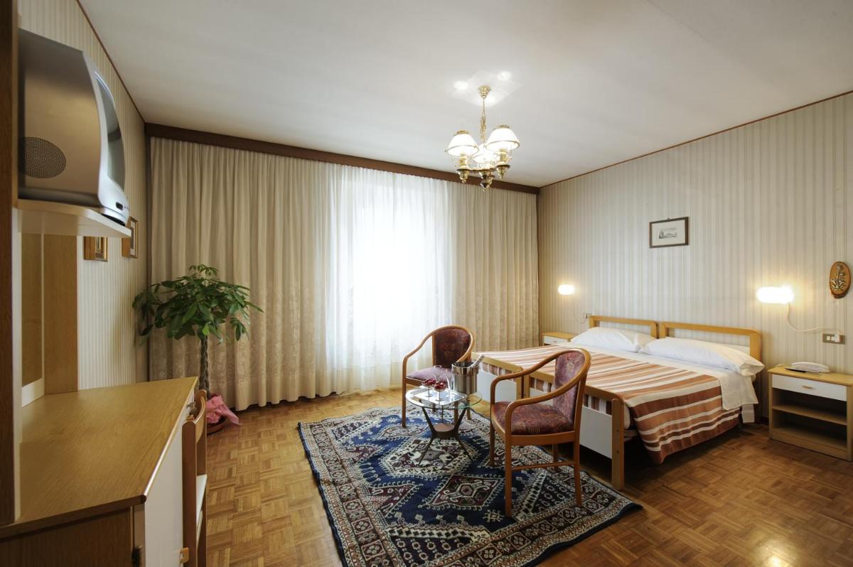 Hotel Bertusi - Housity