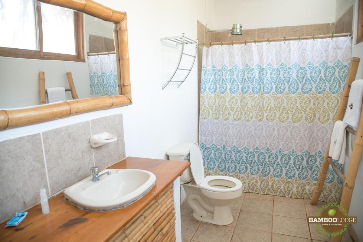 Bamboo Lodge - Housity