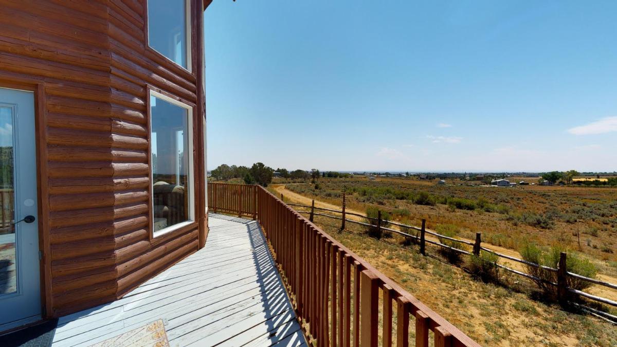 Juniper Ridge 5 BR Family Cabin - Housity