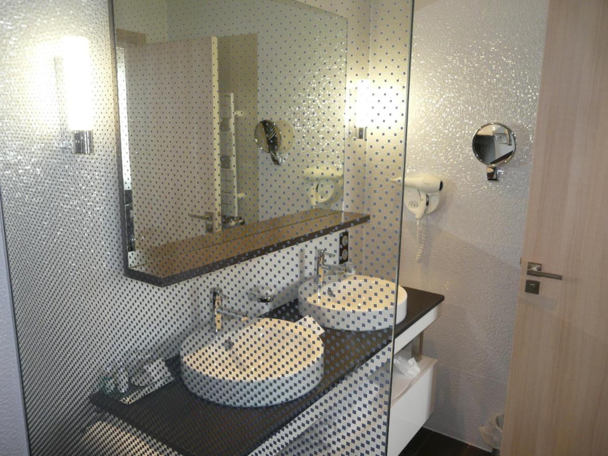 Salle de bains dans l'établissement Grand Hôtel Des Thermes