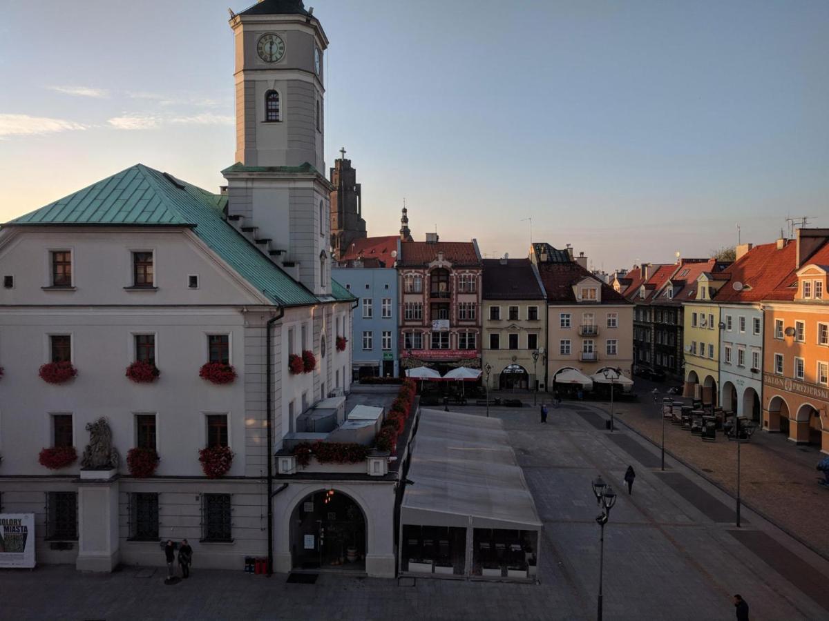 Apartament Z Widokiem Na Rynek - Housity