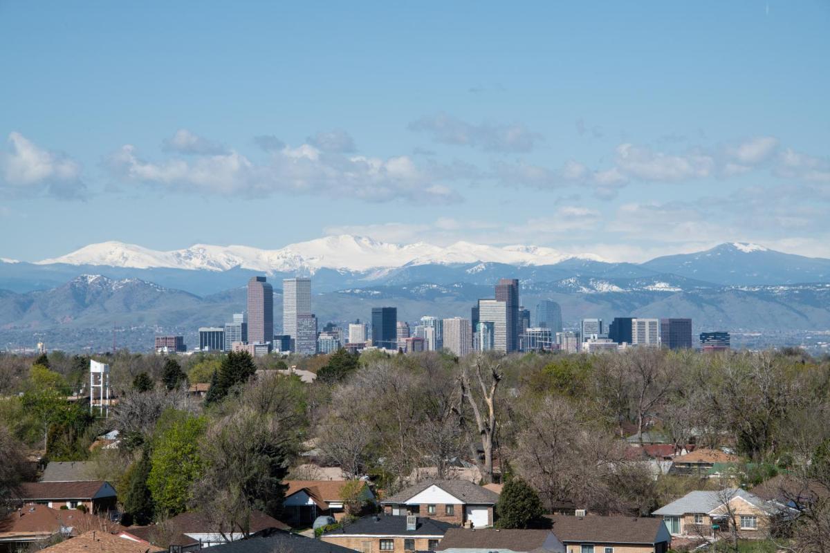 Holiday Inn Denver East by IHG - Housity