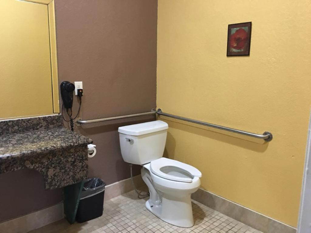 Diamond Inn - Housity