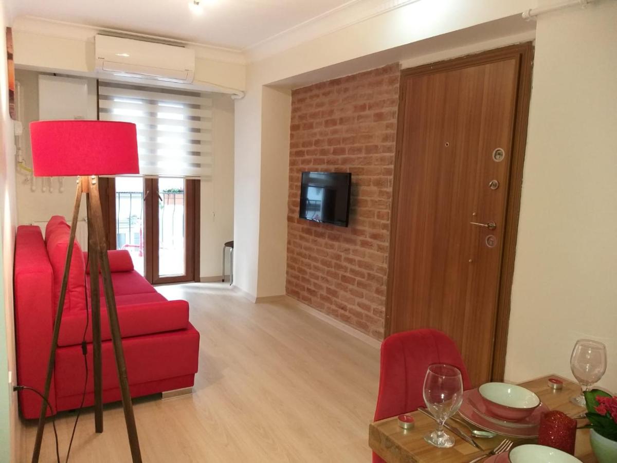Pera Colour House - Housity