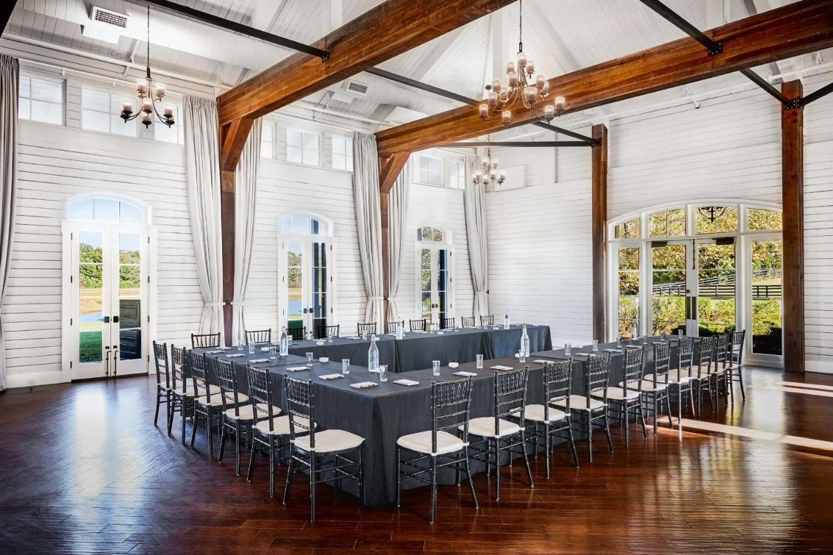Foxhall Resort - Housity