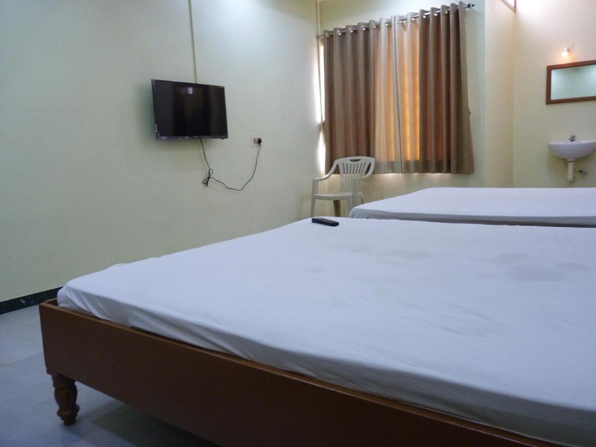 Nanda Lodge - Housity