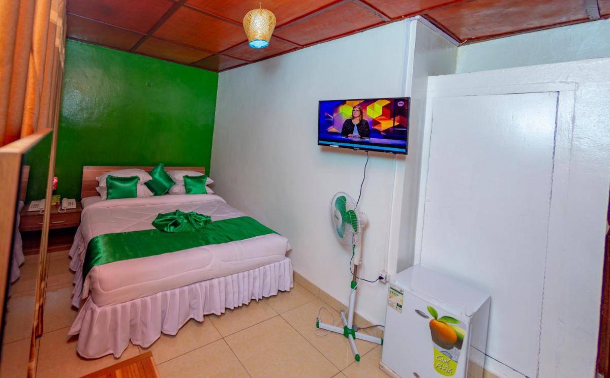B.Maurice Guest House - Housity