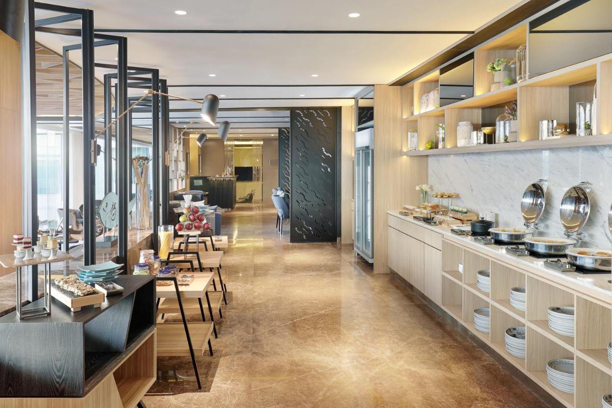 Suitetrails - Novotel Jakarta Mangga Dua Square