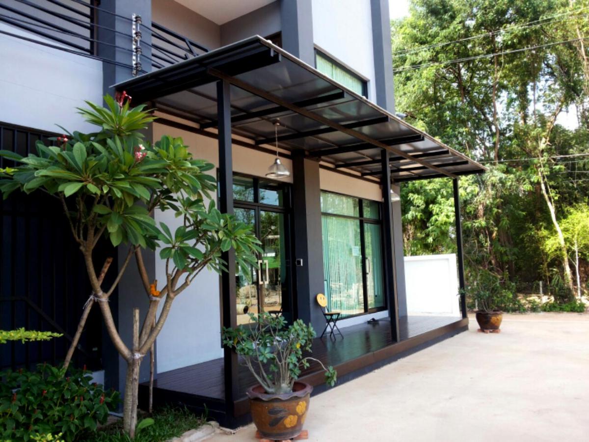 House 945 - Housity