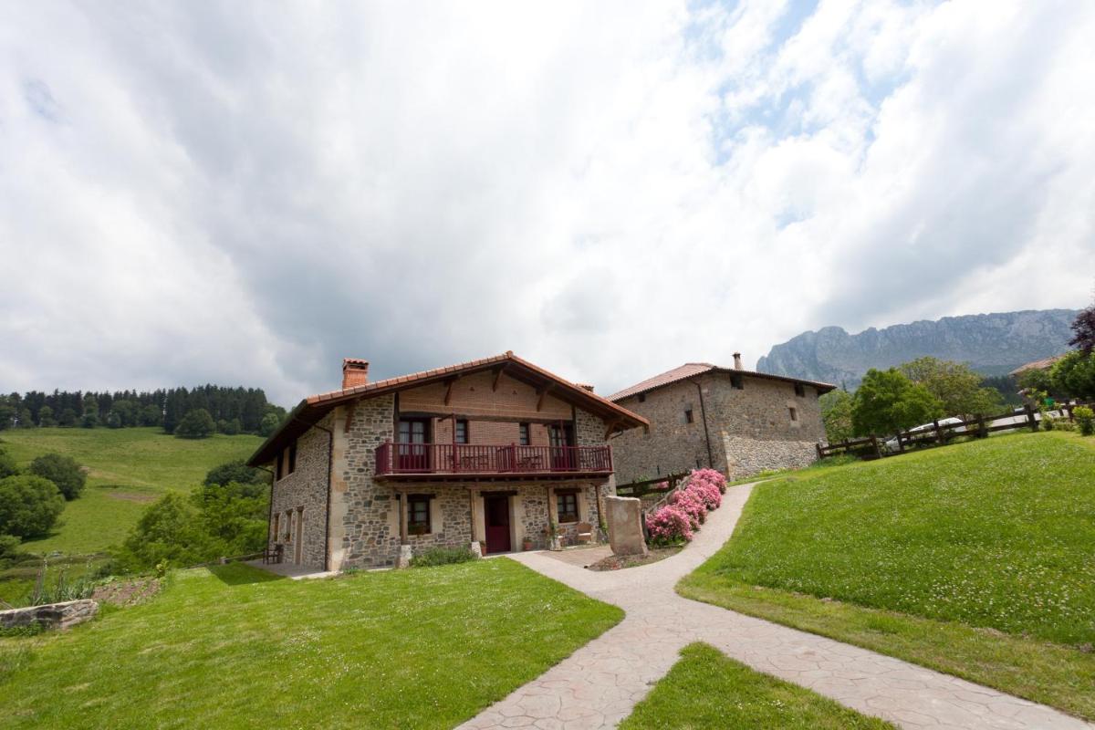 Casa Rural Etxegorri - Housity