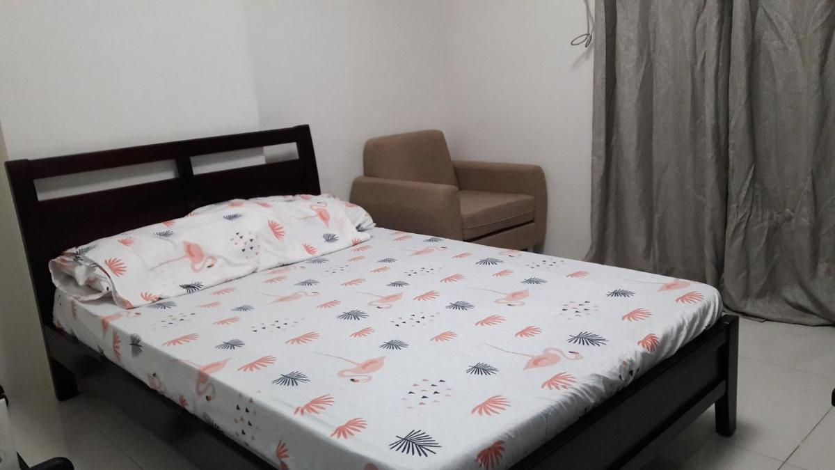 Fully Furnished Studio Unit in Mandaue City, Cebu with Fast WiFi and Cable TV - Housity