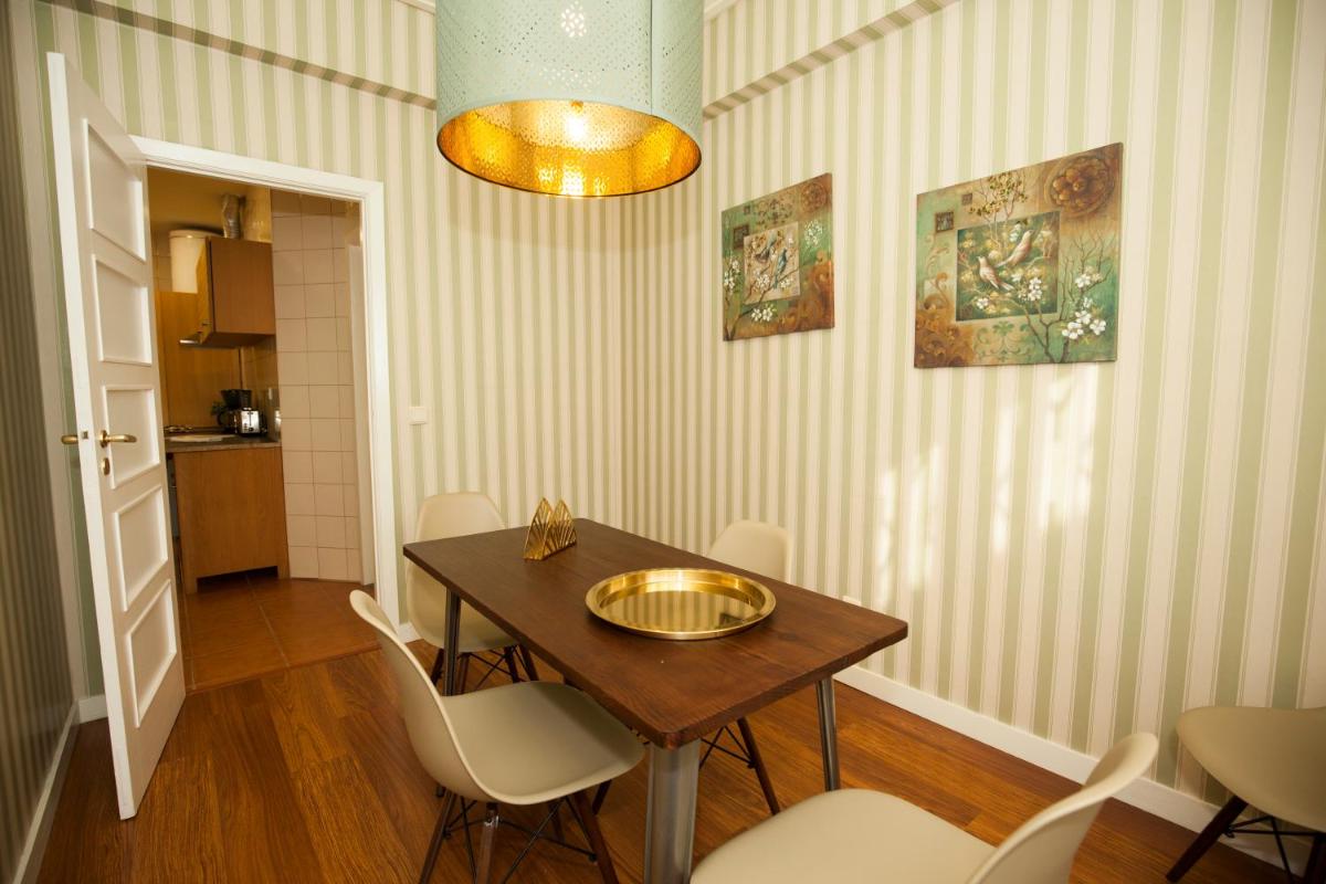 ML Apartments Charming Rooms - Housity
