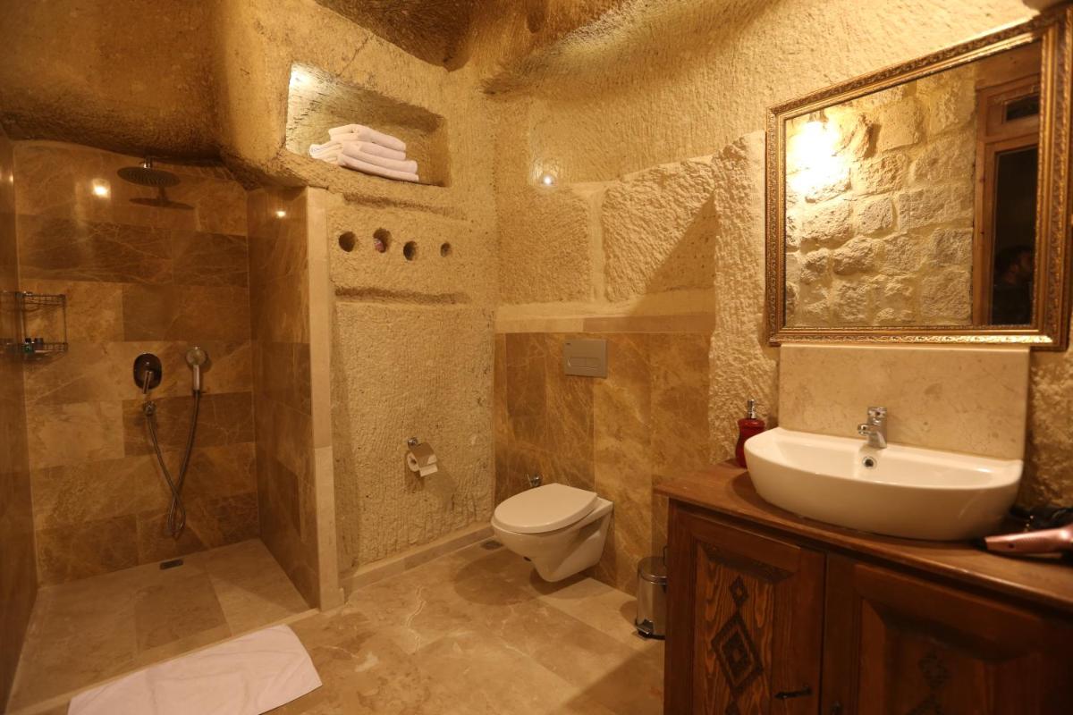 Abu Hayat Cave Suites - Housity