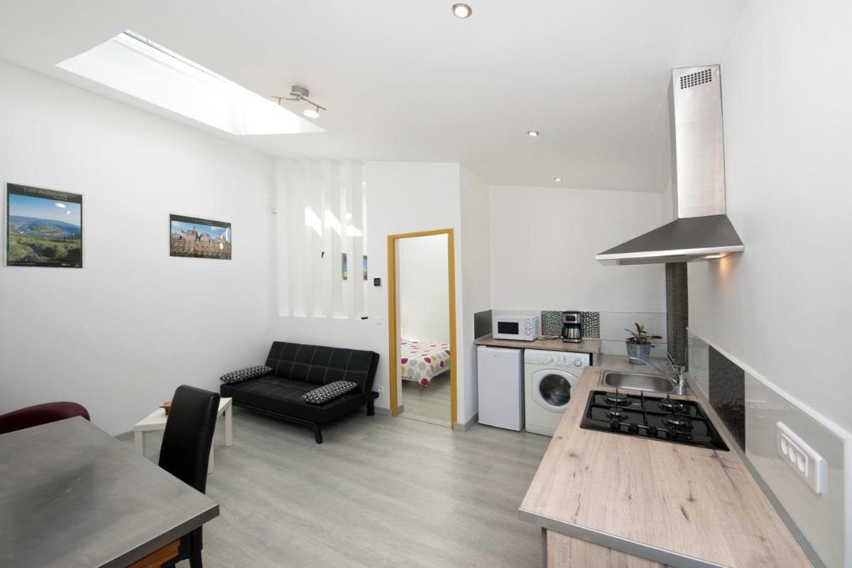 Gîte de vac's et d'affaires à Deville Secteur Monthermé - Ardennes - Housity