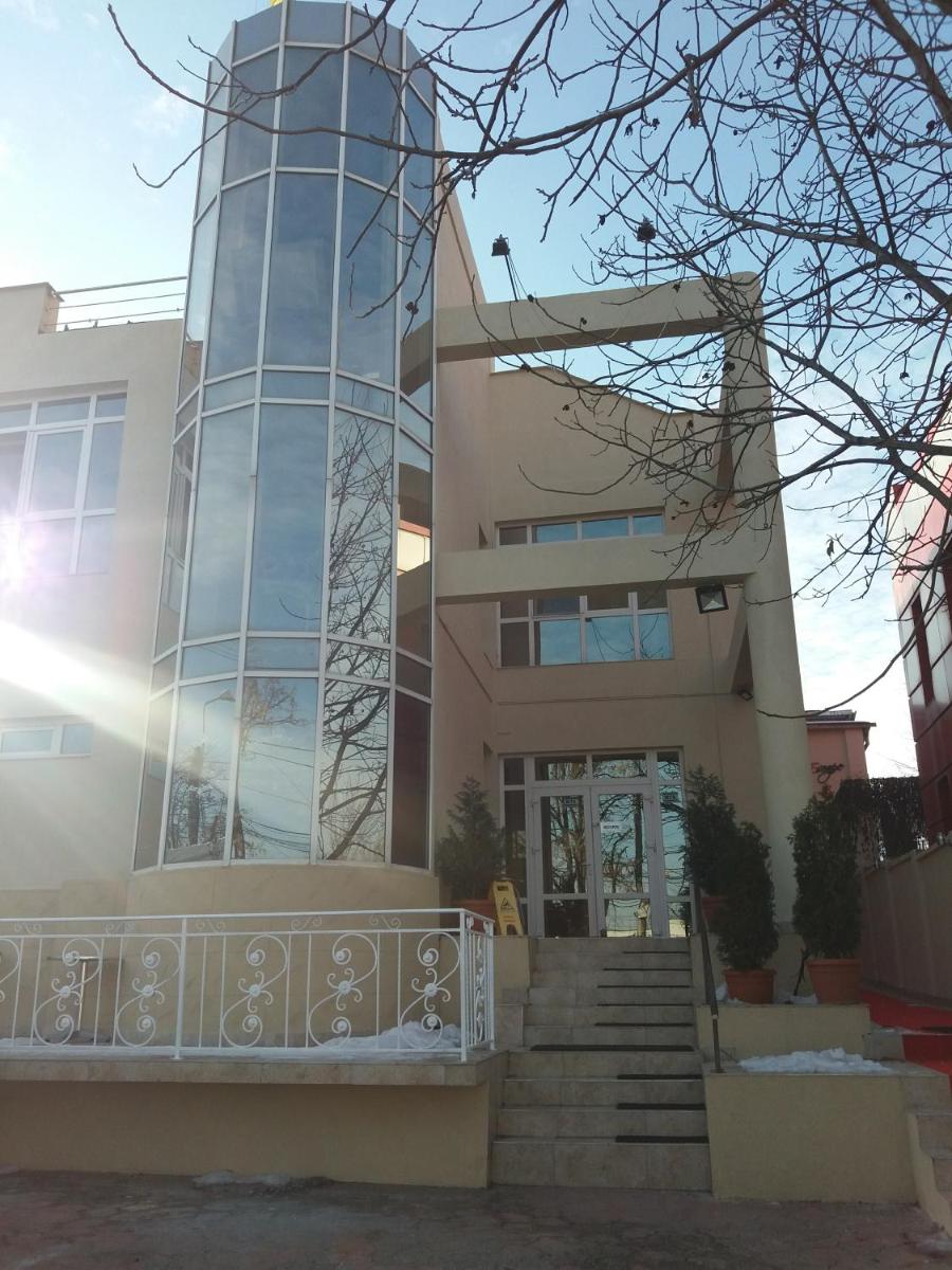 Pensiunea Escape - Housity