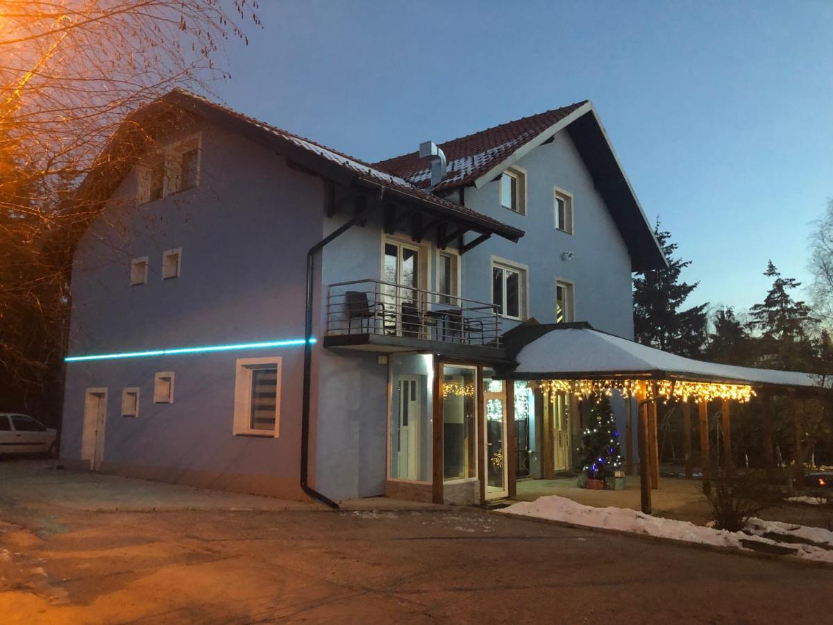 Apartments Blue House - Housity