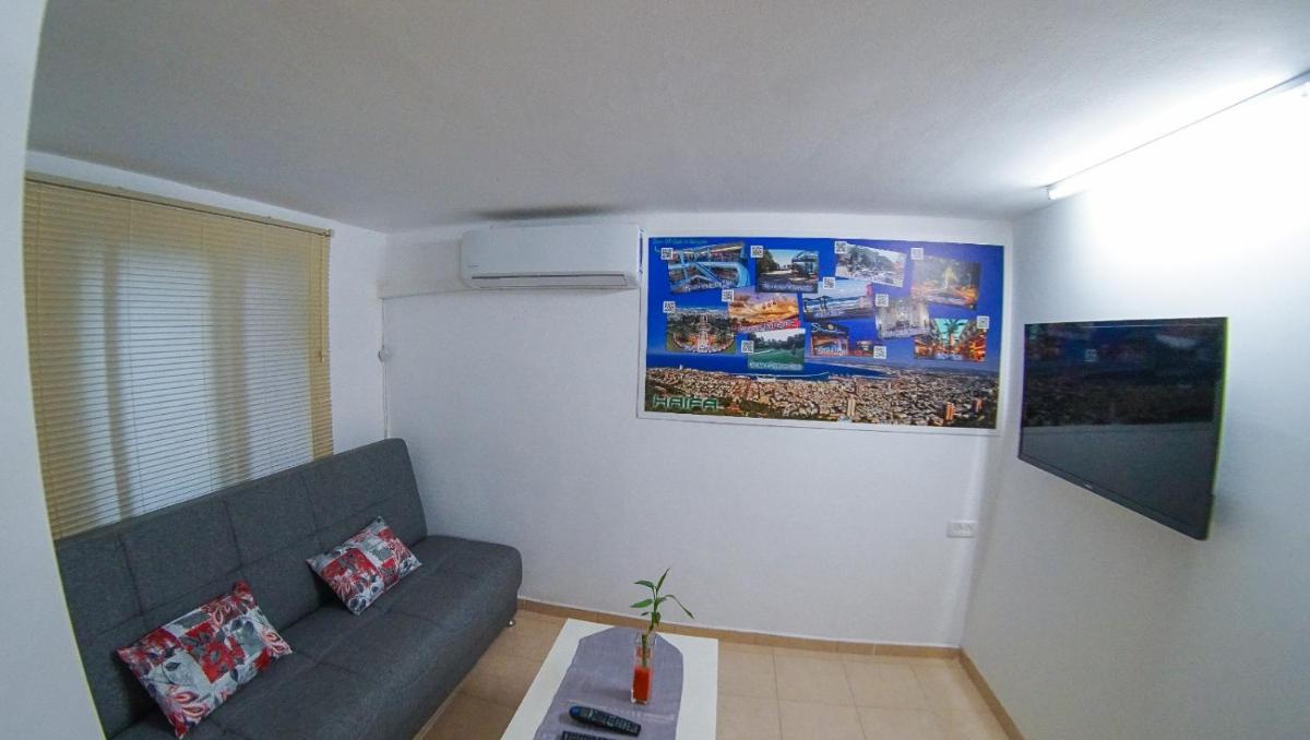 Private place near carmel center - Housity