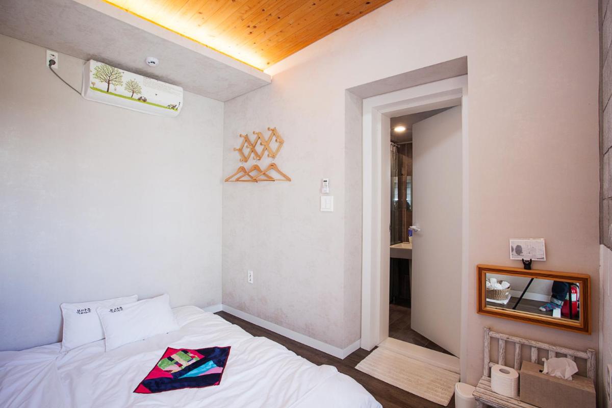 Bookmark Guesthouse - Housity