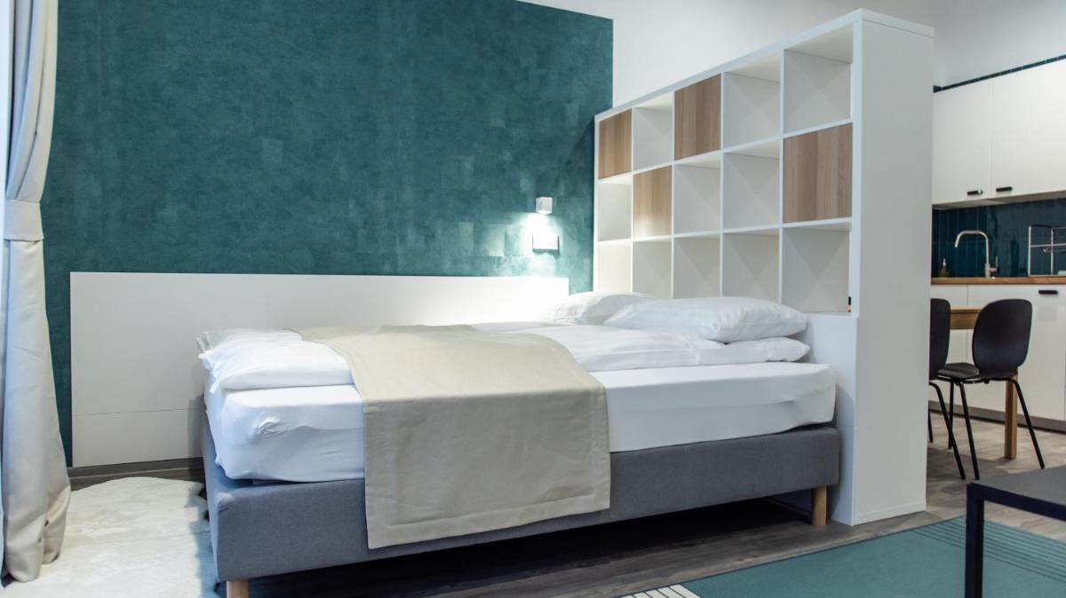 BpR Downtown Gemstone Apartments - Housity