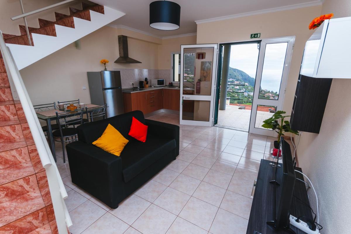 Calheta Holiday Houses - Housity