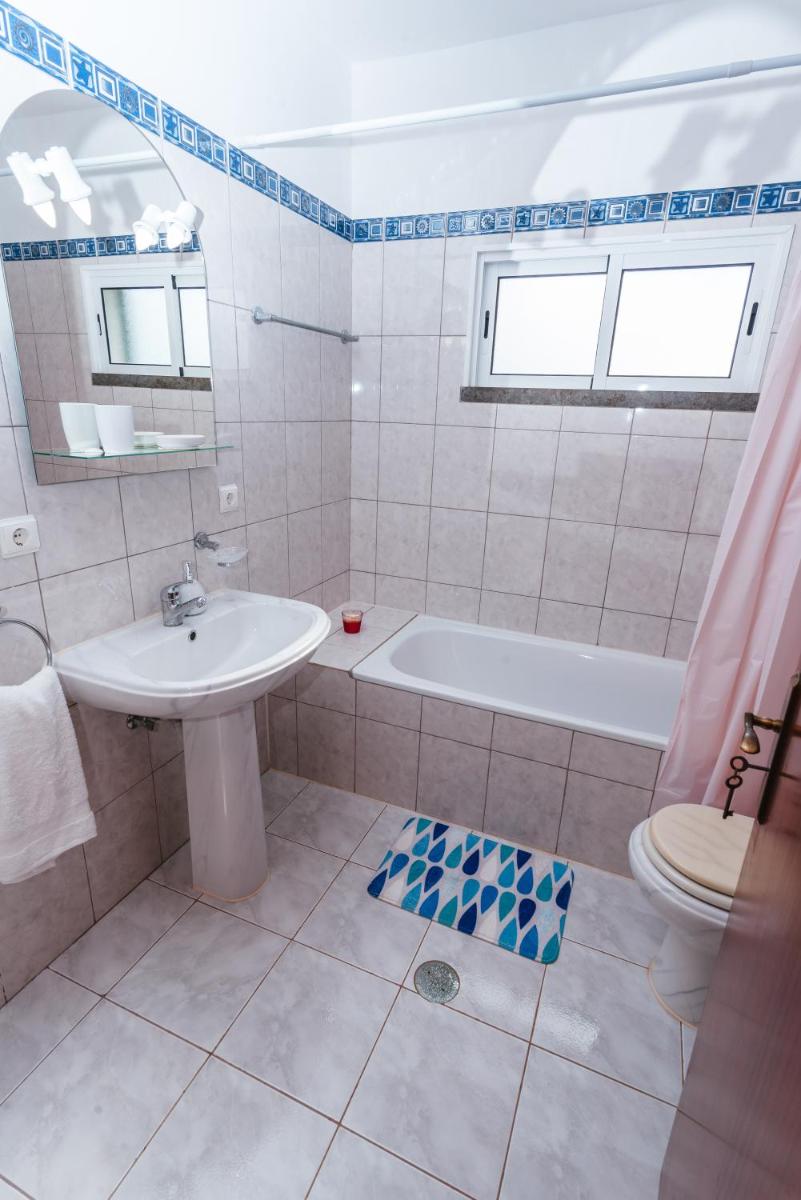 Calheta Holiday Houses - Housity
