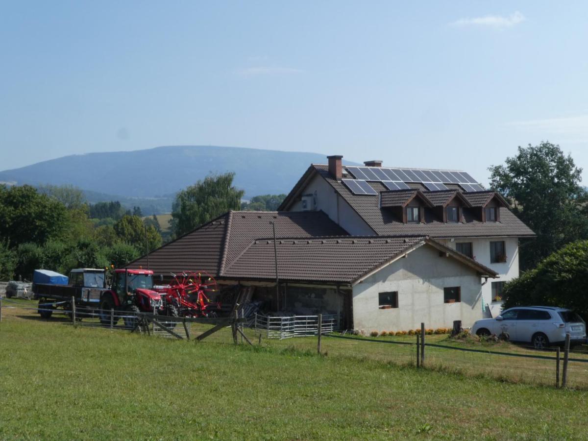 Ubytování Farma U sv. Jakuba - Housity