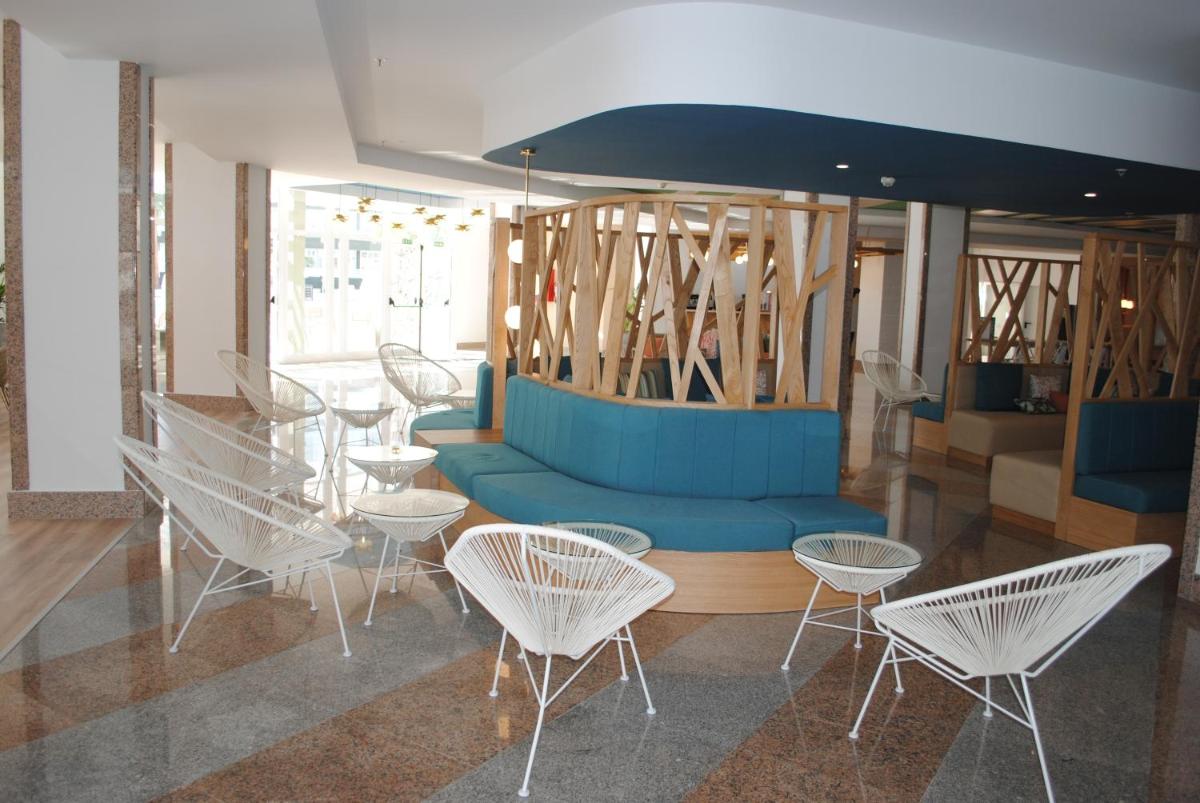Zona de estar de Gara Suites Golf & Spa