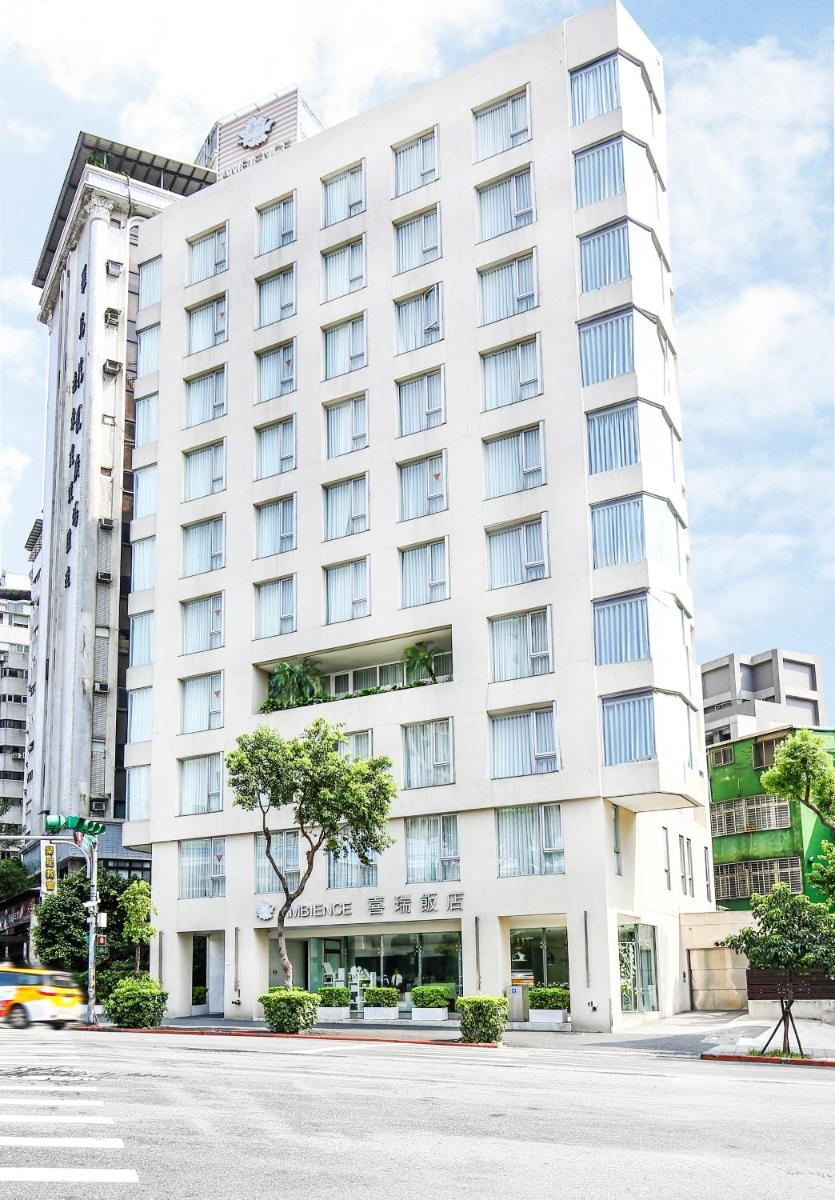 Ambience Hotel Taipei - Housity