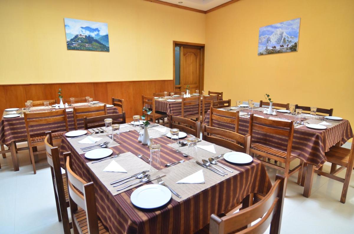 Kisa Villa - Hizvo