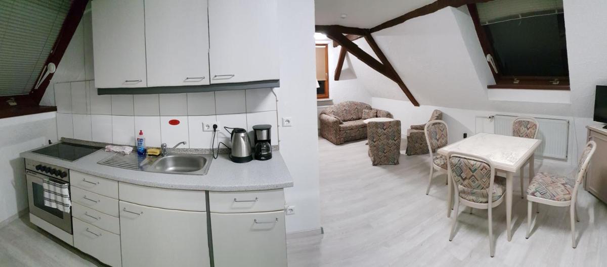 Monteurzimmer Ferienwohnungen Fritsche-Bad Mergentheim - Housity