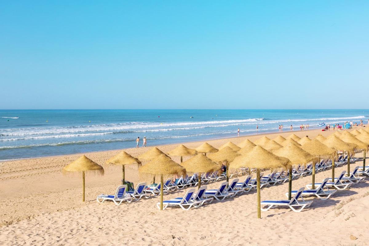 Playa de o cerca de este hotel