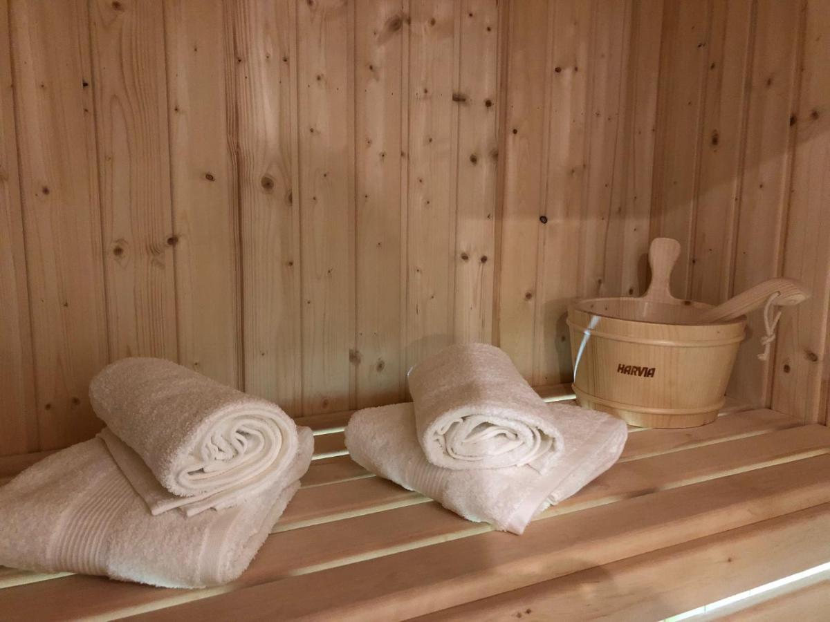 Family & Business Sauna Apartments No2 Leśny nad Zalewem Cedzyna - 2 Bedroom with Private Sauna, Bath with Hydromassage, Terrace, Parking, Catering Options - Housity