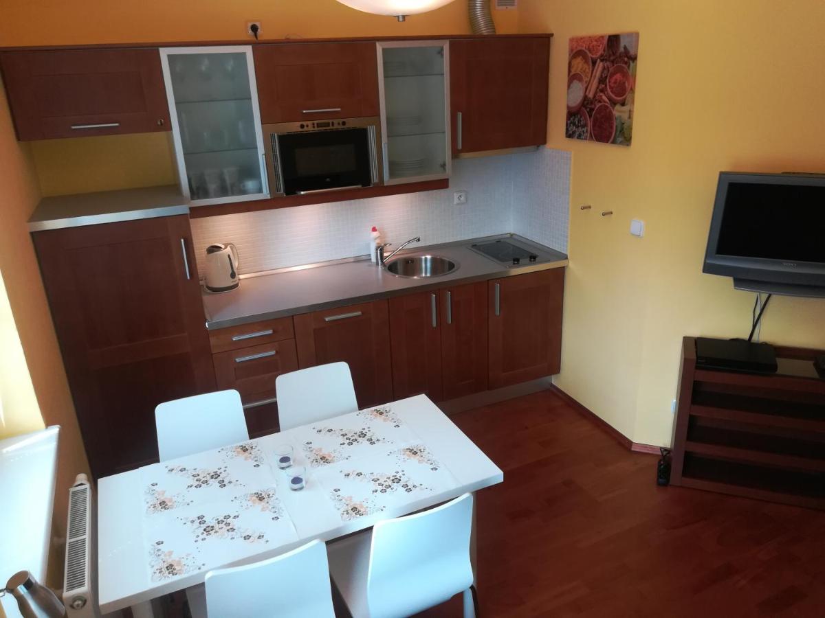 Suitetrails - Apartments Rokytka 308 & 405