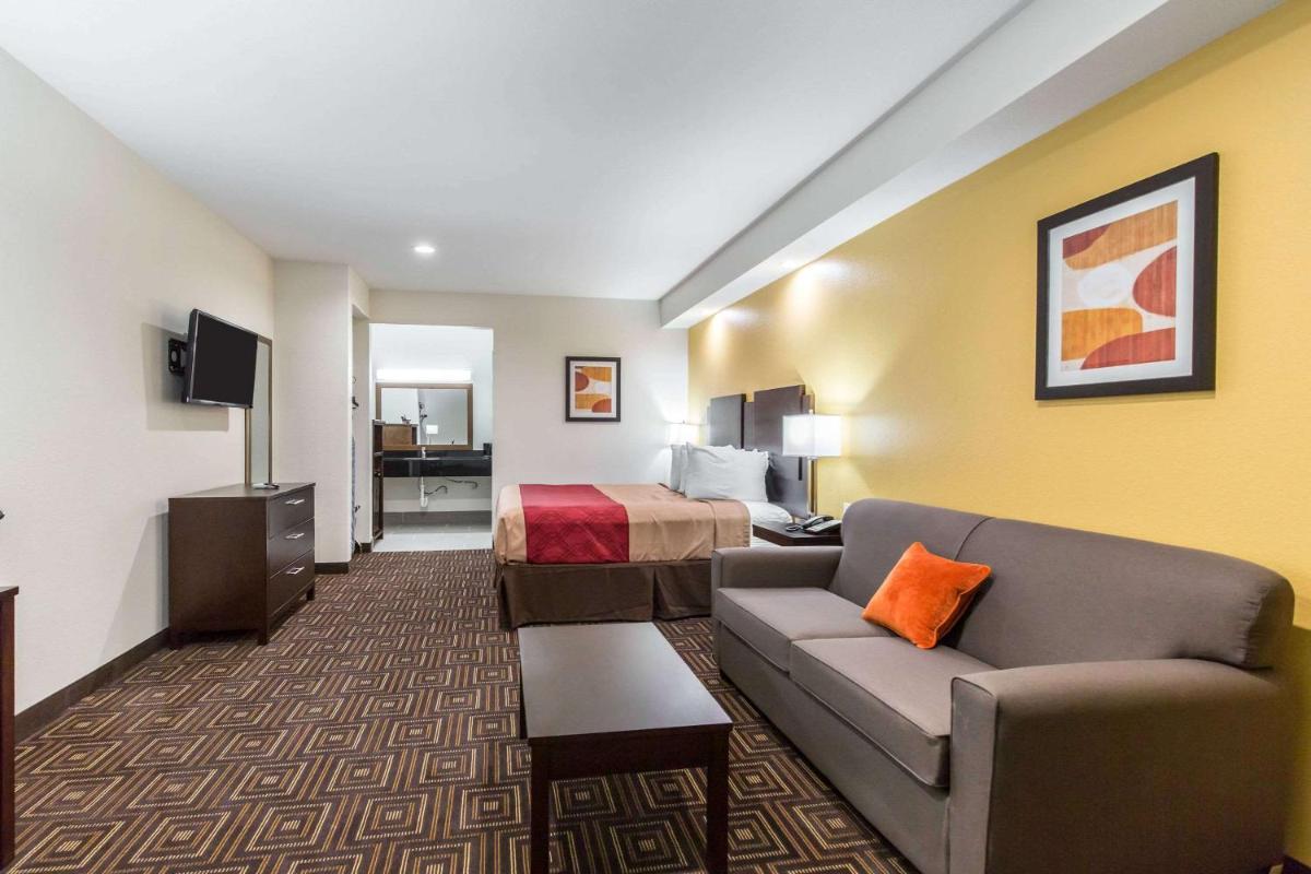 Scottish Inns & Suites Spring - Houston North - Housity