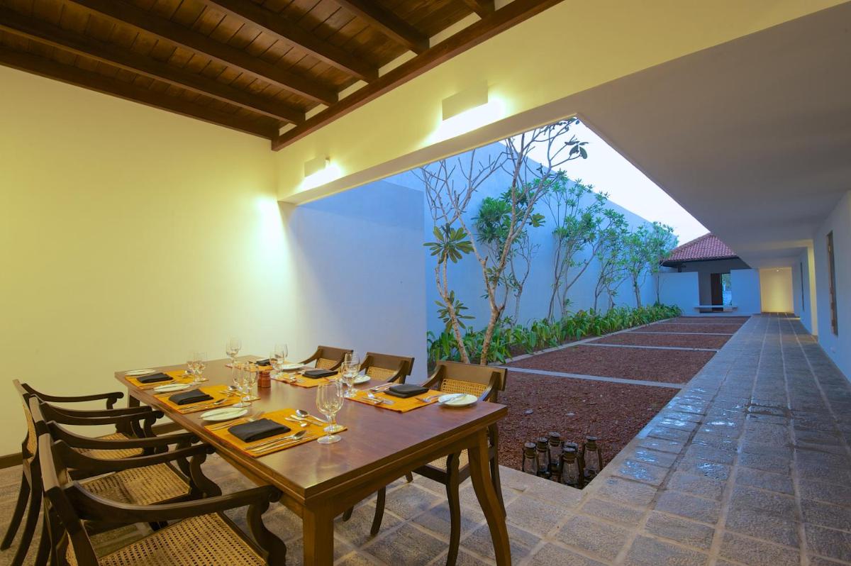 Suitetrails - Jetwing Thalahena Villas