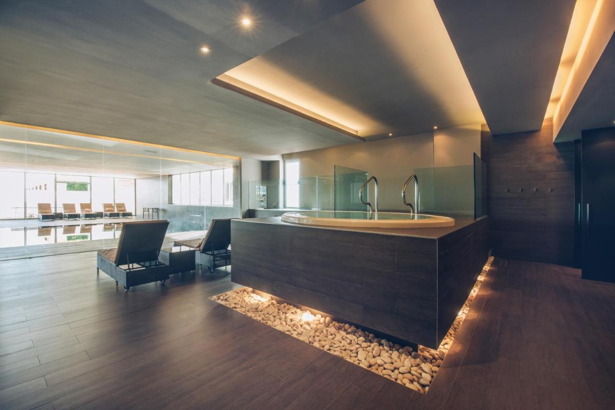Uma área de estar em Iberostar Selection Lagos Algarve