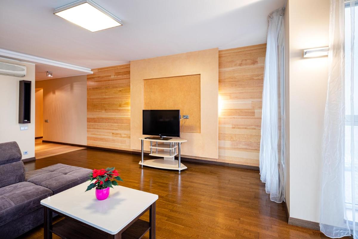 Old Riga Central Family Apartment - Housity