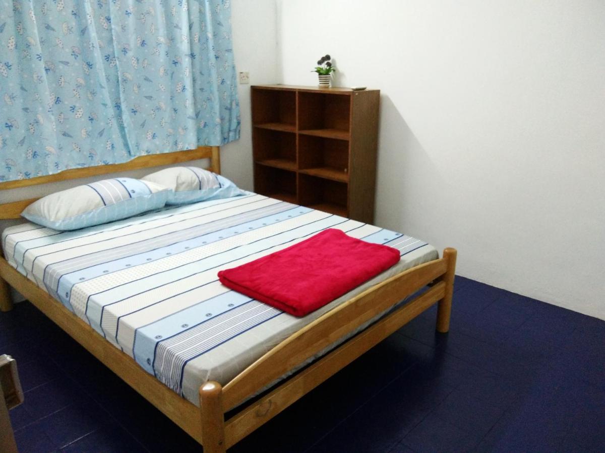 Homestay near Gurney and Batu Ferringhi - Housity