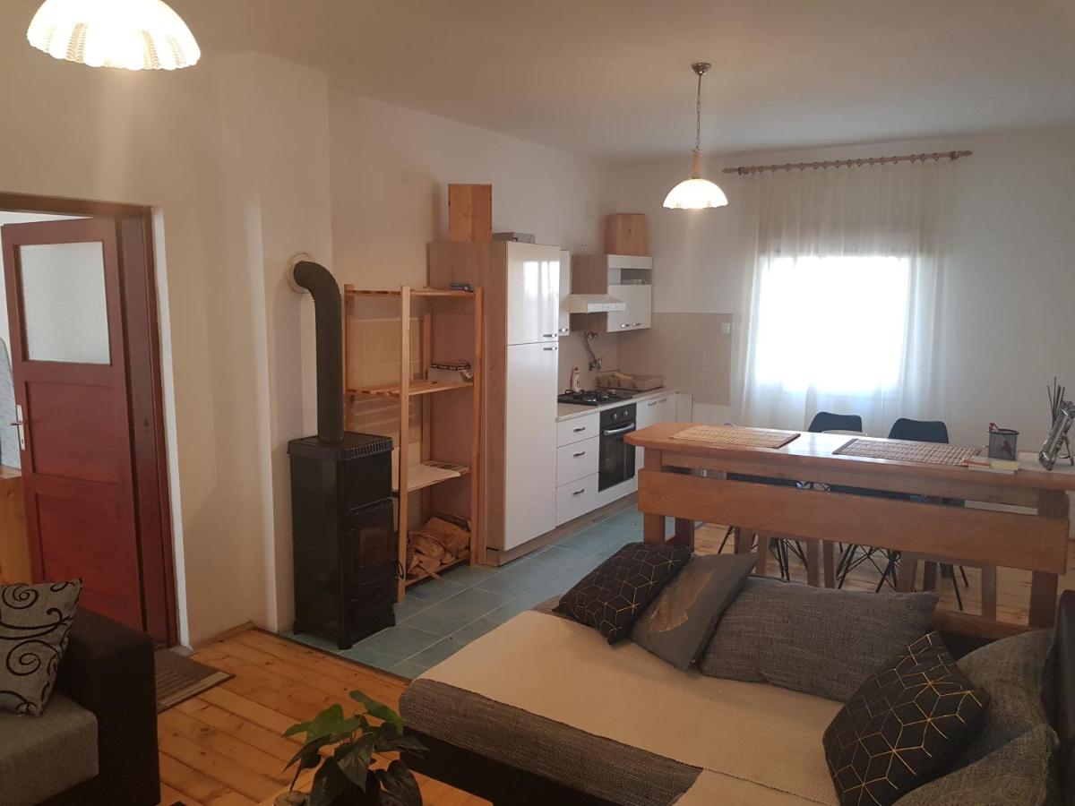 Apartmani Andrej - Housity