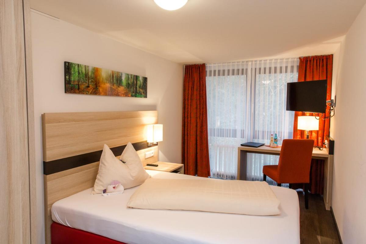 TaunusTagungsHotel - Housity