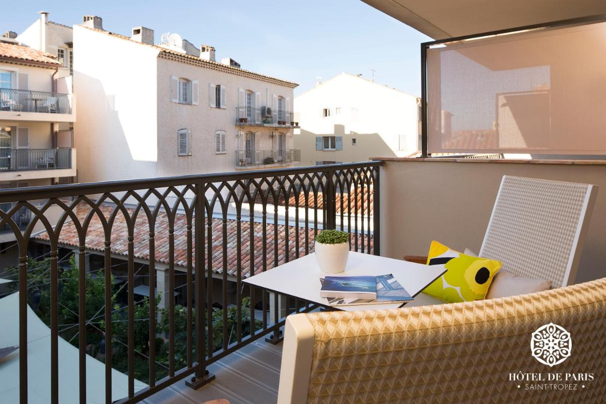 Balcon ou terrasse dans l'établissement Hôtel de Paris Saint-Tropez