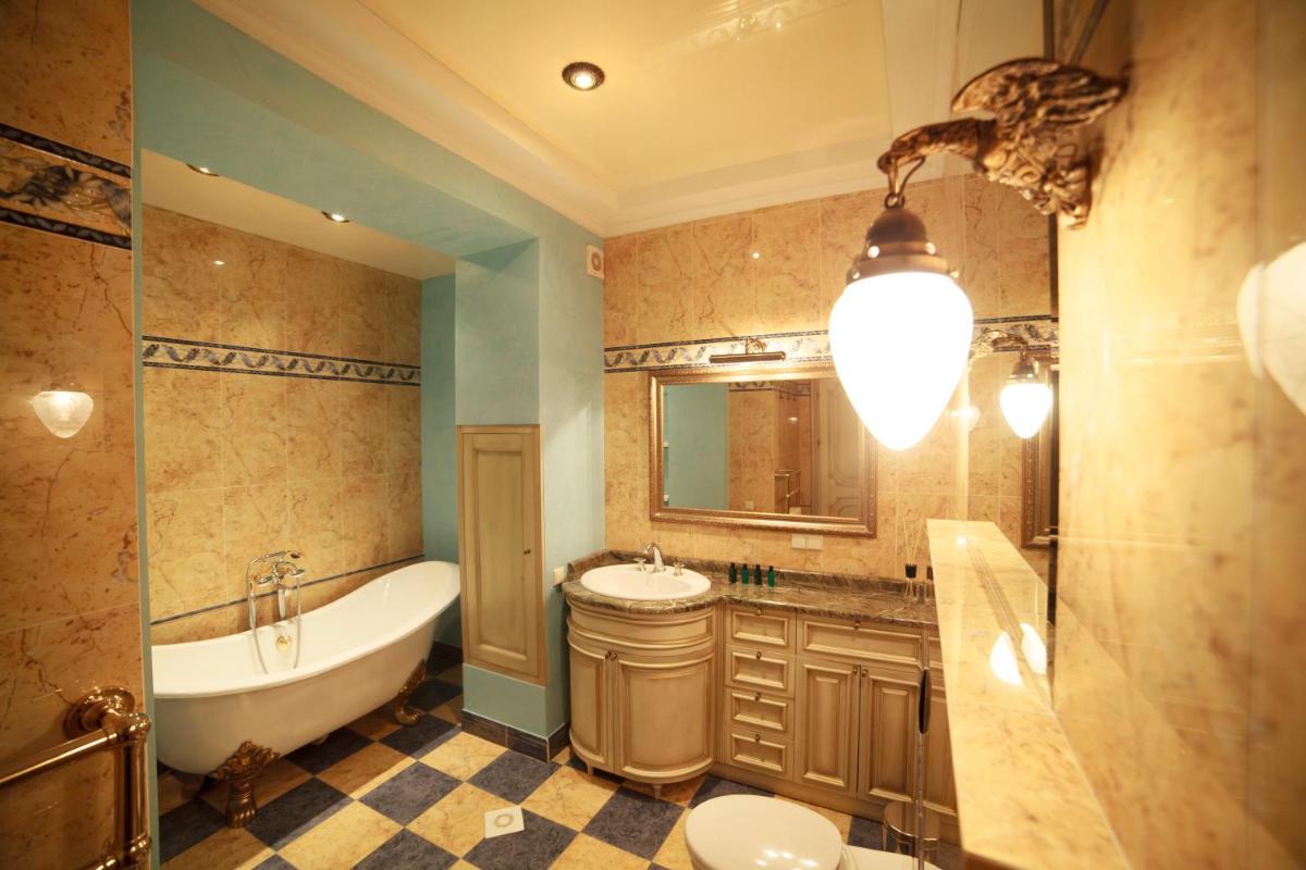 Suitetrails - Kiev Lypki Luxury Apartments