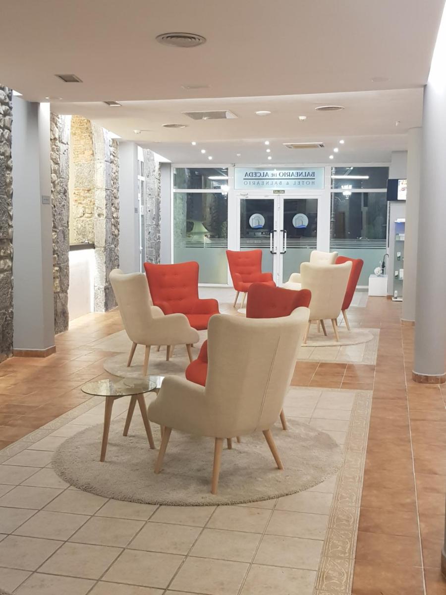 Zona de estar de Hotel Balneario De Alceda