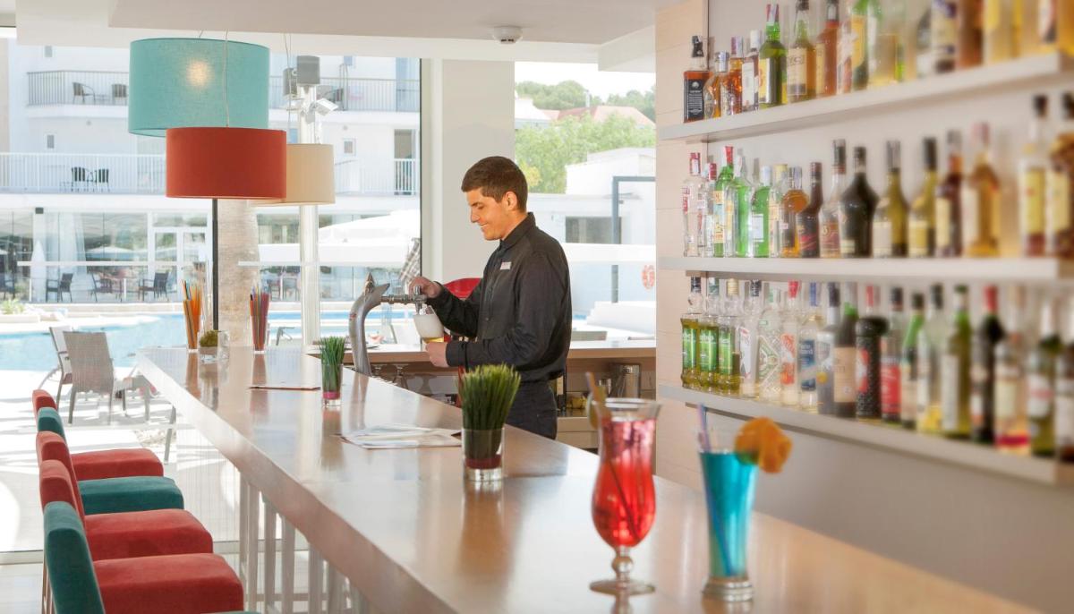 Bebidas en JS Palma Stay - Adults Only