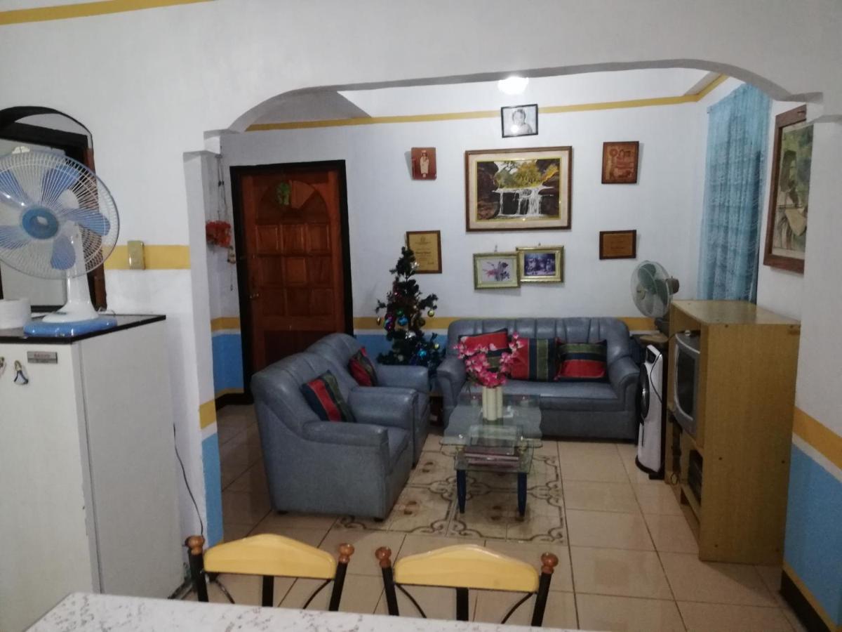 Arlleane Sidney's Relaxation Home Master's Pink Bed Room - Hizvo