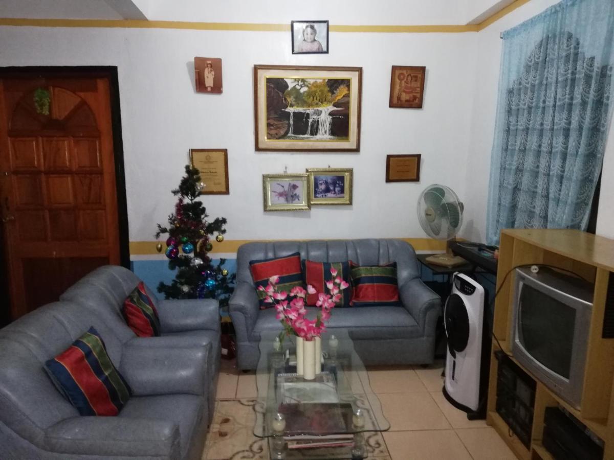 Arlleane Sidney's Relaxation Home Master's Pink Bed Room - Hizvo