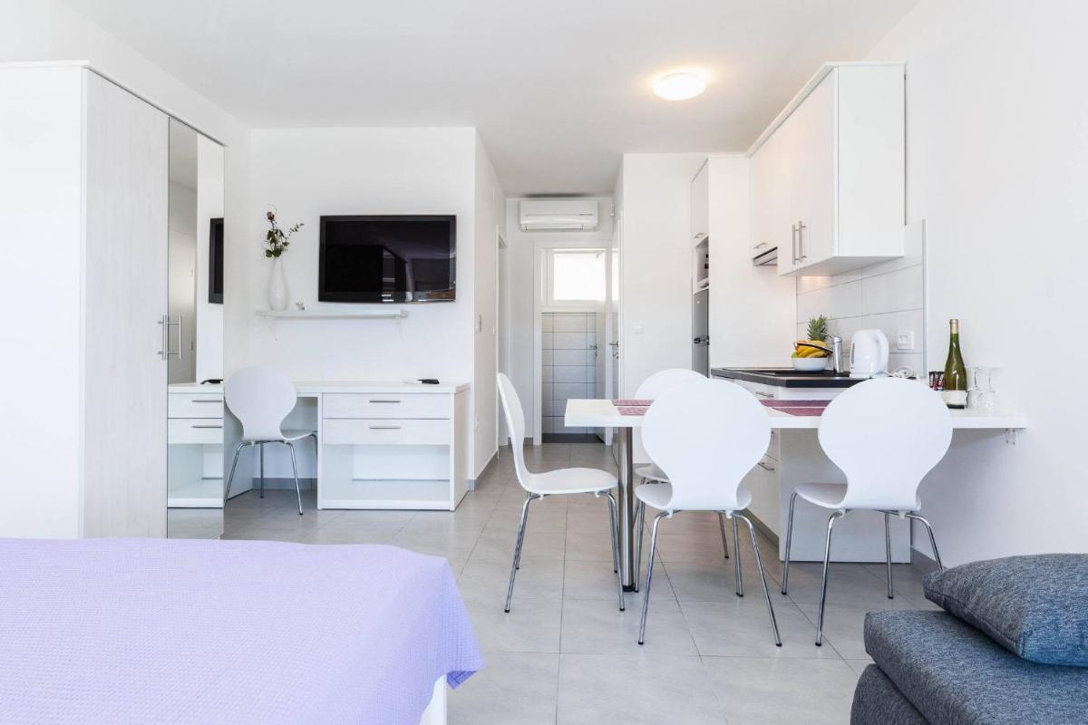 Stylish Centre Apartments - Housity