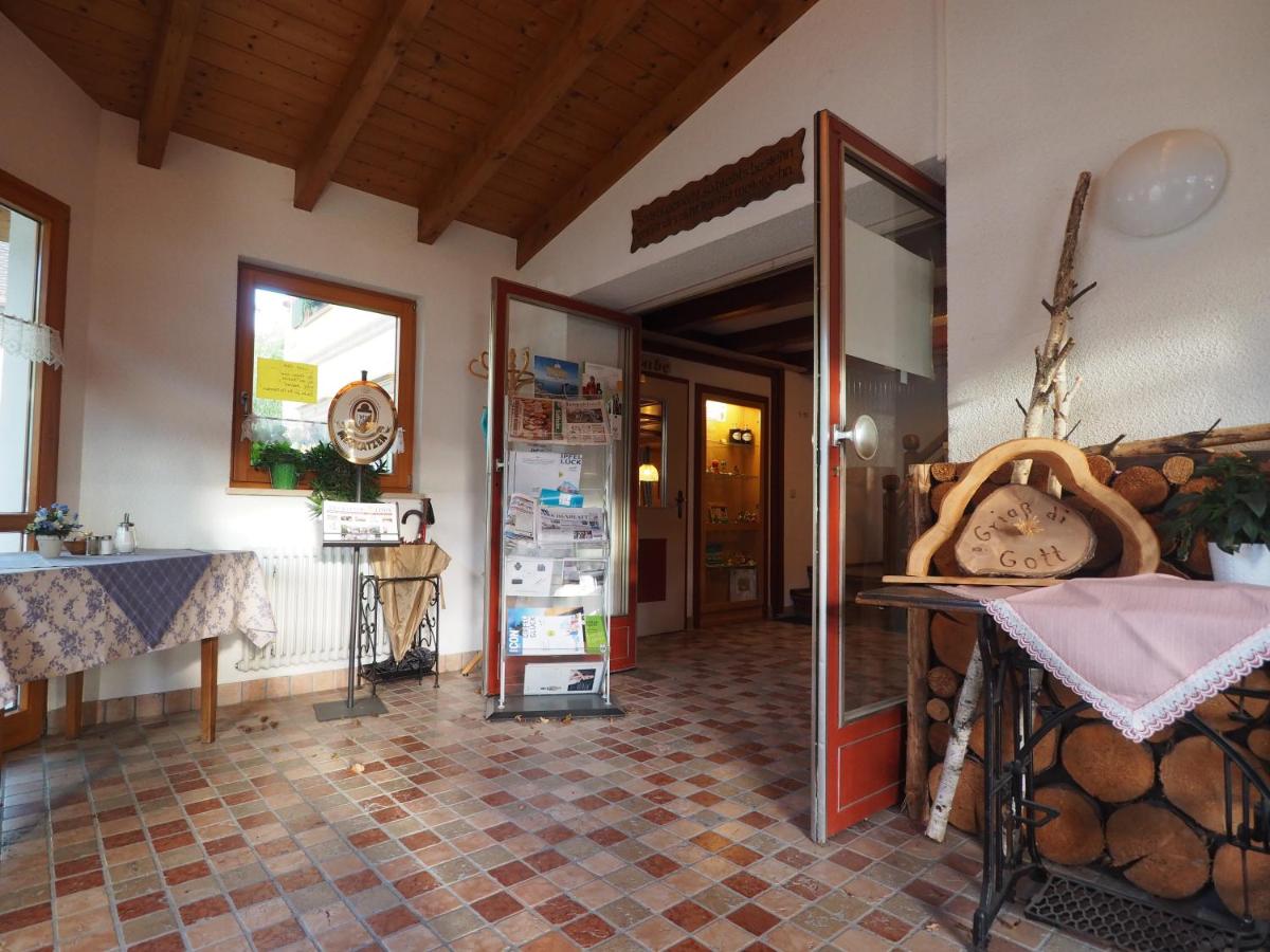 Landgasthof Zum Schwarzen Grat - Housity