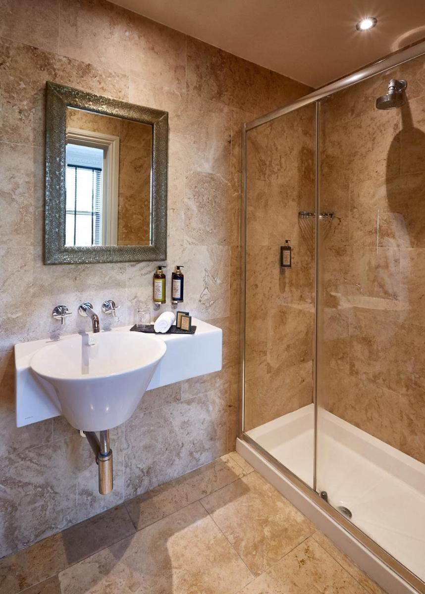Dorian House Boutique B&B - Housity