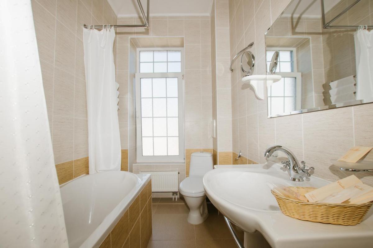 Konyushenny Dvor Guest House - Housity